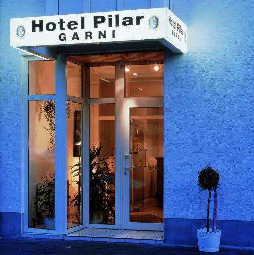 Hotel Pilar Garni Kolín nad Rýnem Exteriér fotografie